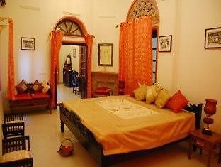 Hotel Chanoud Garh Chanod Exterior photo