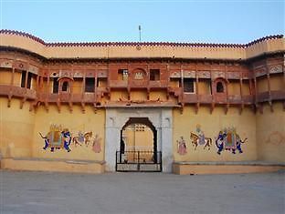 Hotel Chanoud Garh Chanod Exterior photo