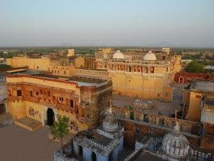 Hotel Chanoud Garh Chanod Exterior photo
